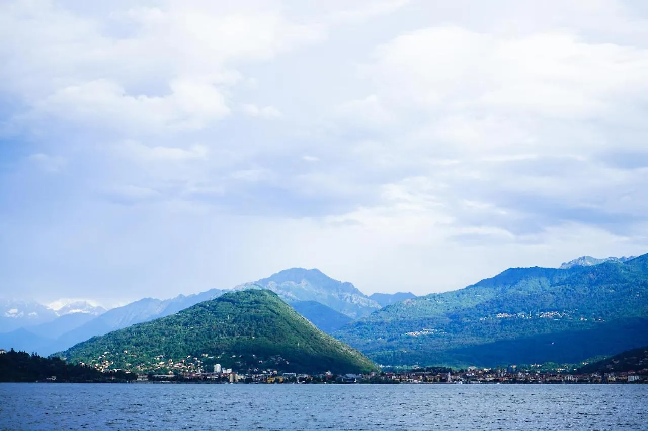 Il Porticciolo Otel Laveno-Mombello İtalya