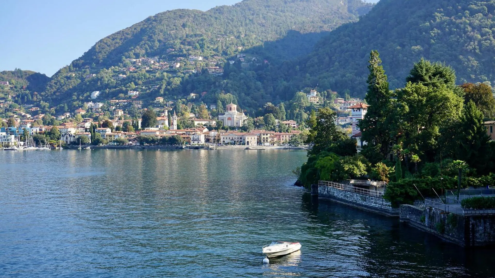Il Porticciolo Hotel Laveno-Mombello Italy