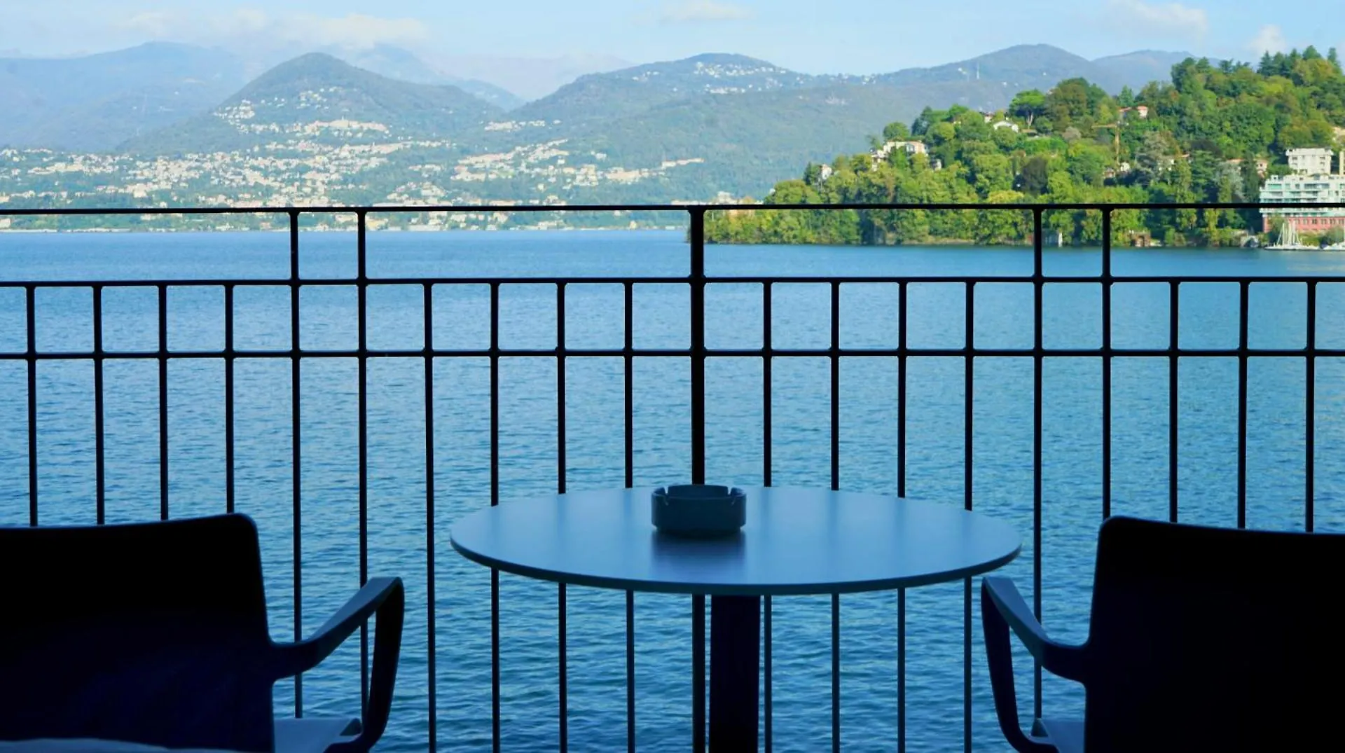 Il Porticciolo Hotel Laveno-Mombello 4*,